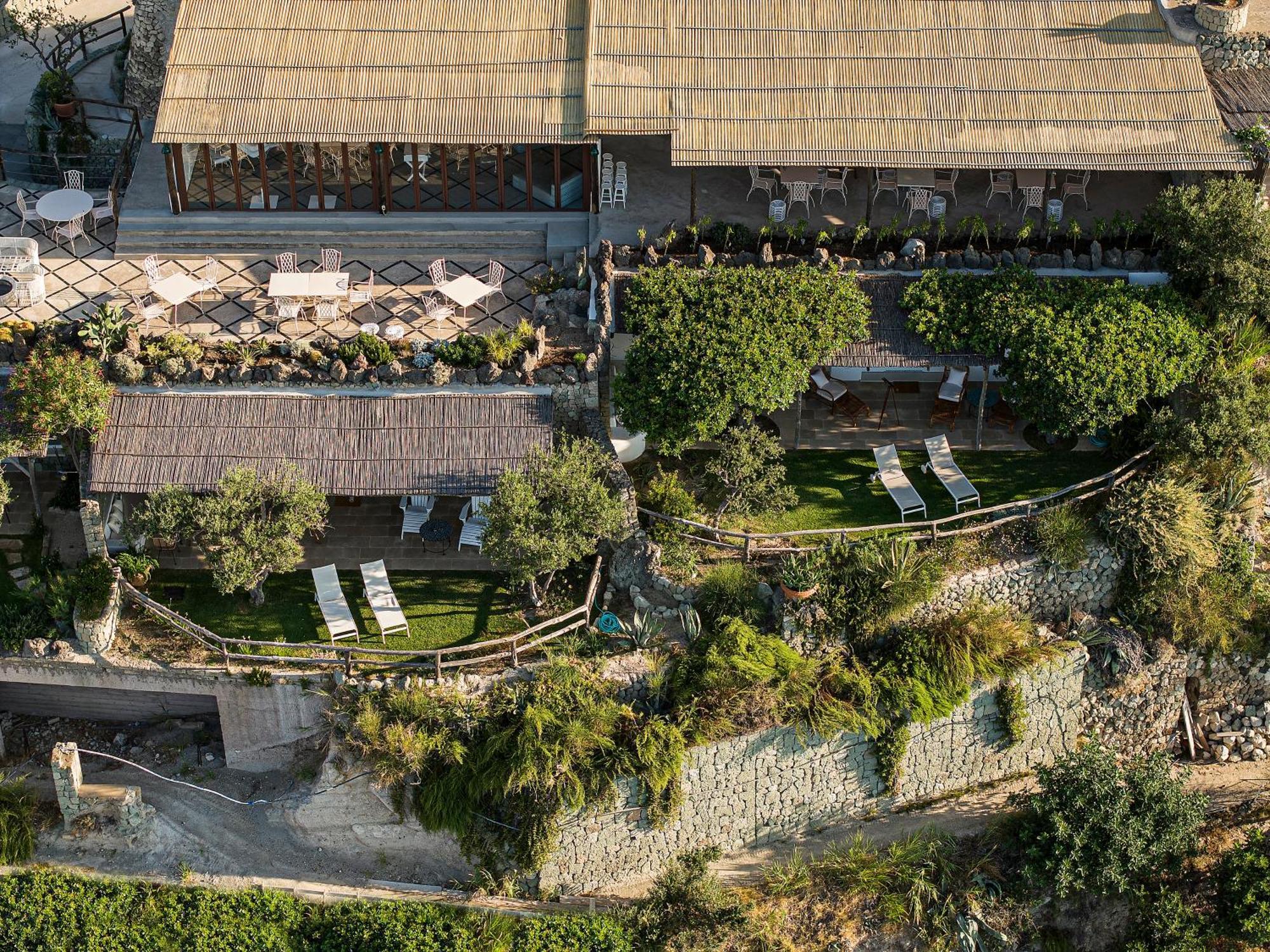 Costa Del Capitano Seaside Villas Sant'Angelo  Exterior photo